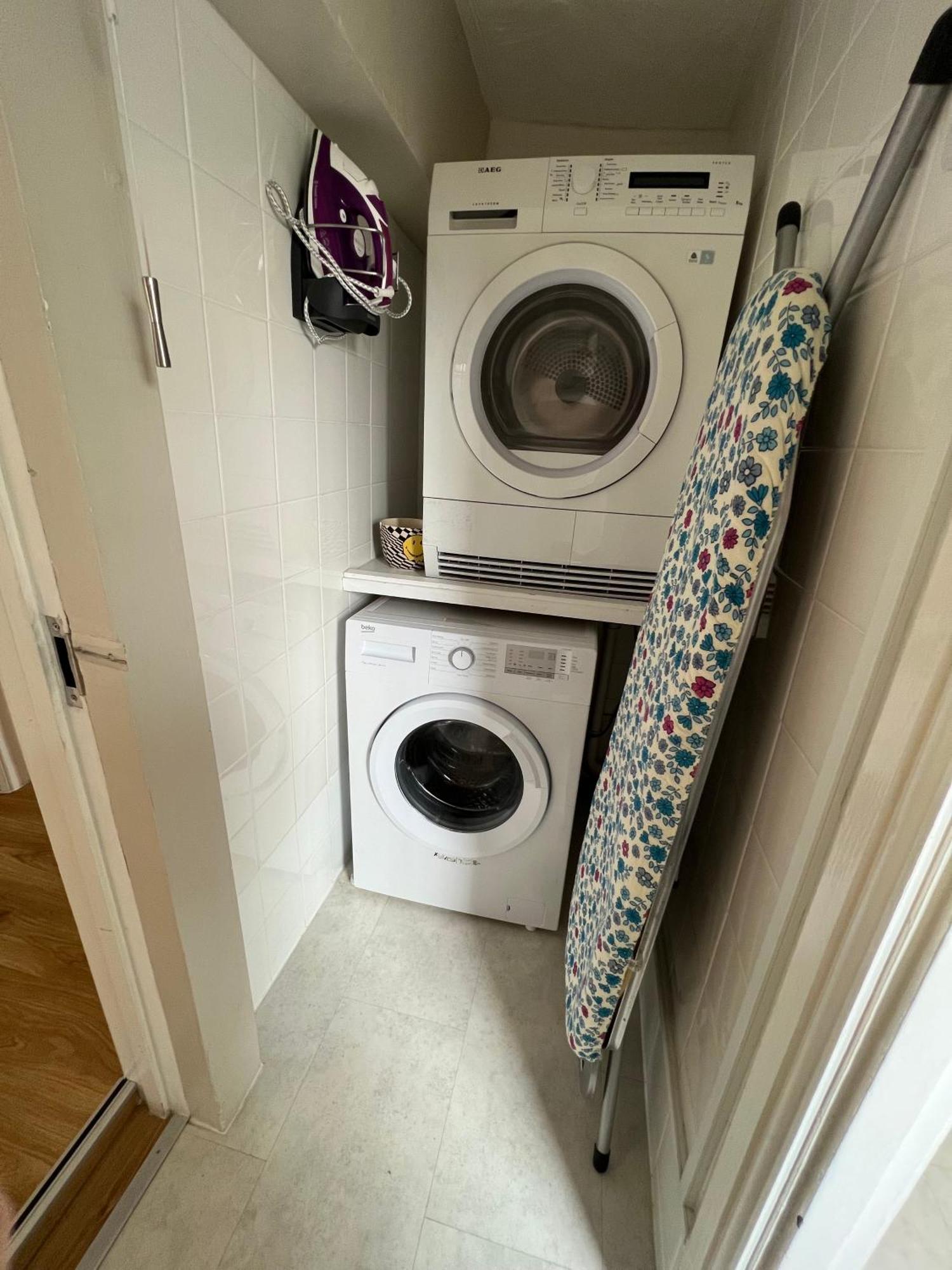 Stay In Yeovil Town Centre, Large 2 Bd Apt With Parking, Sleeps 4 Eksteriør billede